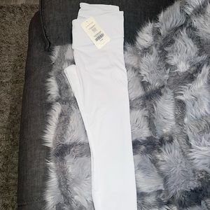 high waisted cross-over 7/8 leggings with side pockets